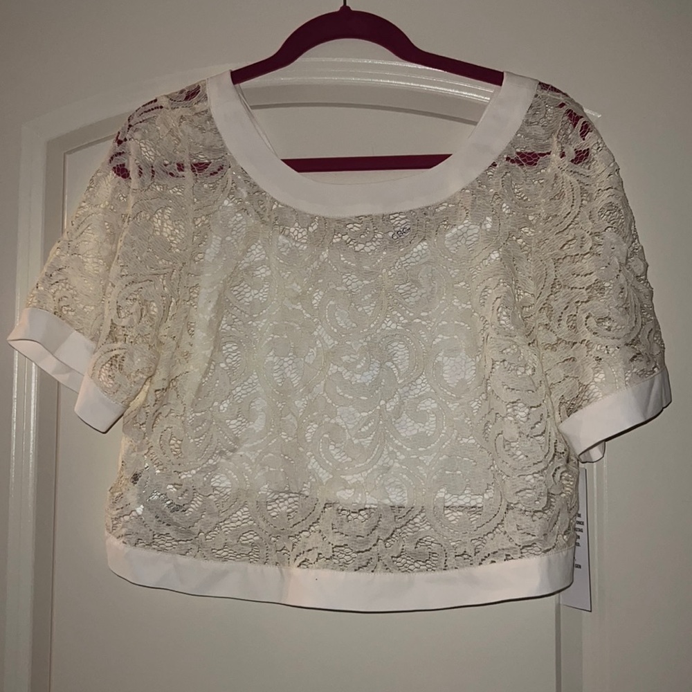 BCBGENERATION LENA CROP TOP